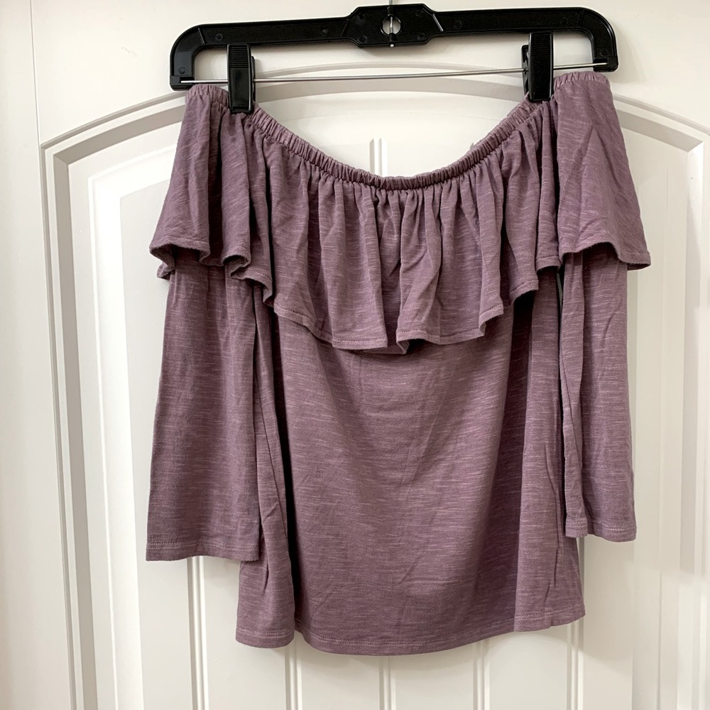 American Eagle Off the Shoulder Shirt, size USA S